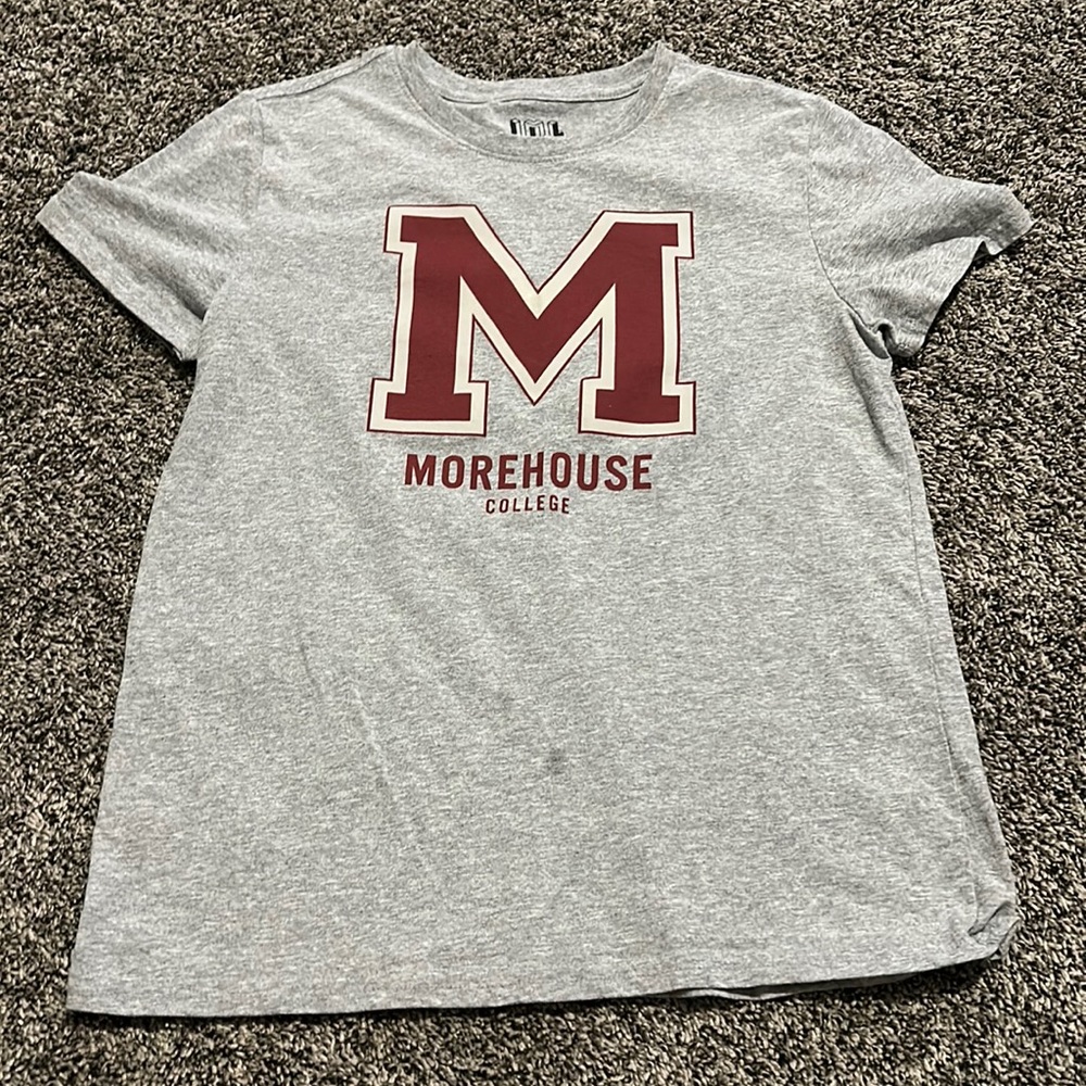 Grey graphic tshirt